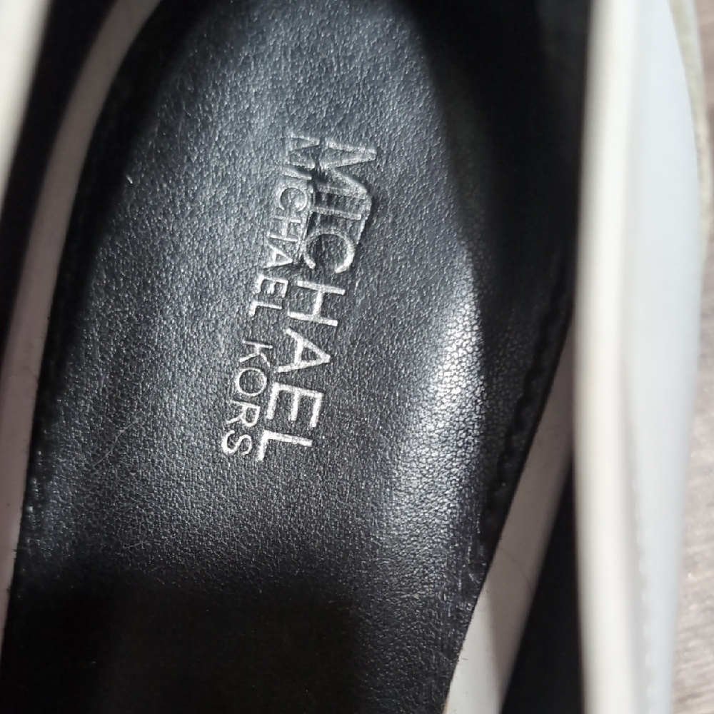 Michael Kors White Leather Loafers with Black Grosgrain Ribbon and MK Medallion - Picture 3 of 4